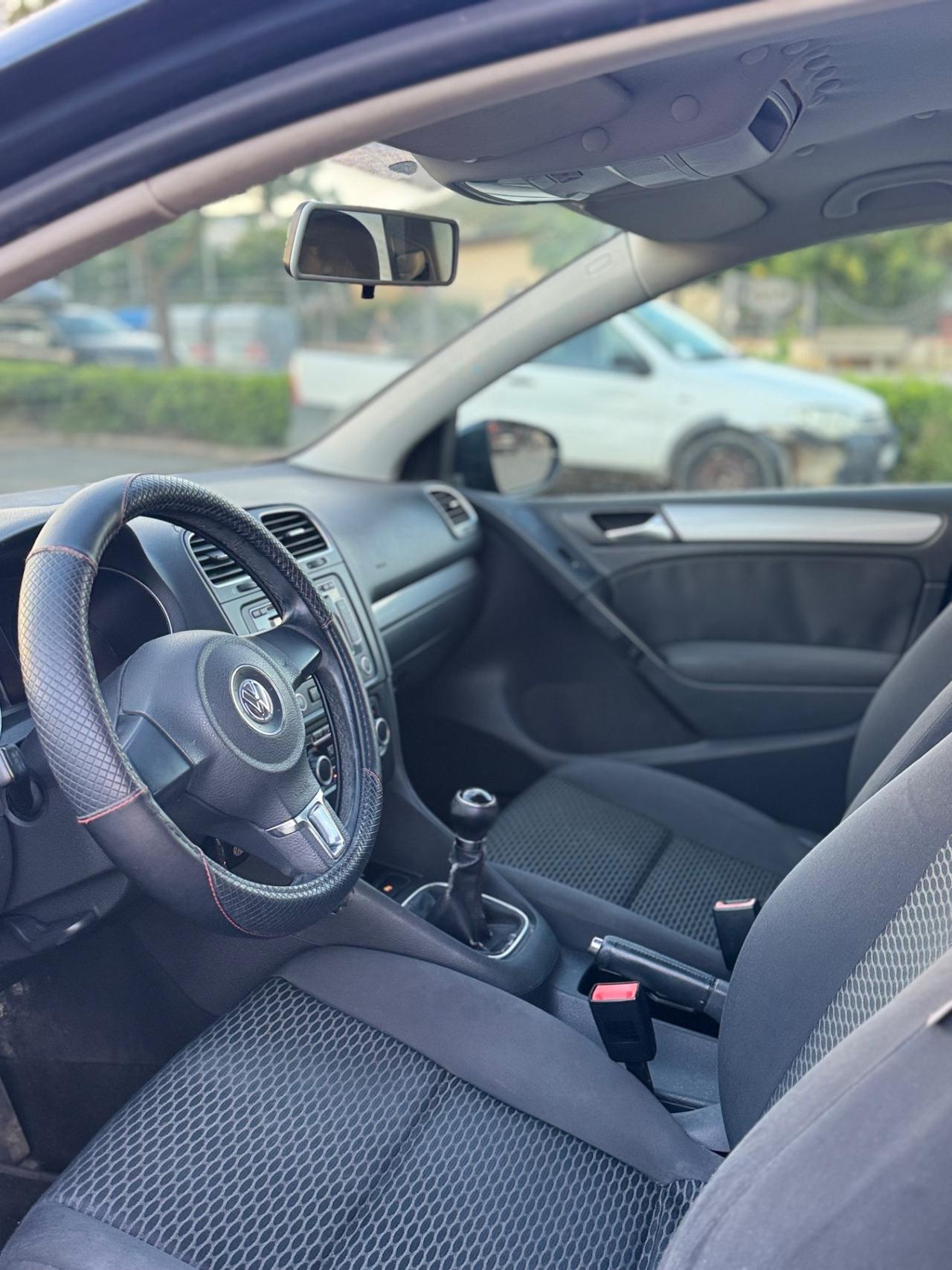 Volkswagen Golf 2.0 TDI 140CV DPF DSG 5p. Highline