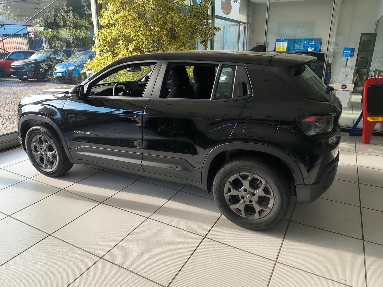 Jeep Avenger 1.2 Turbo 100CV MHEV Longitude