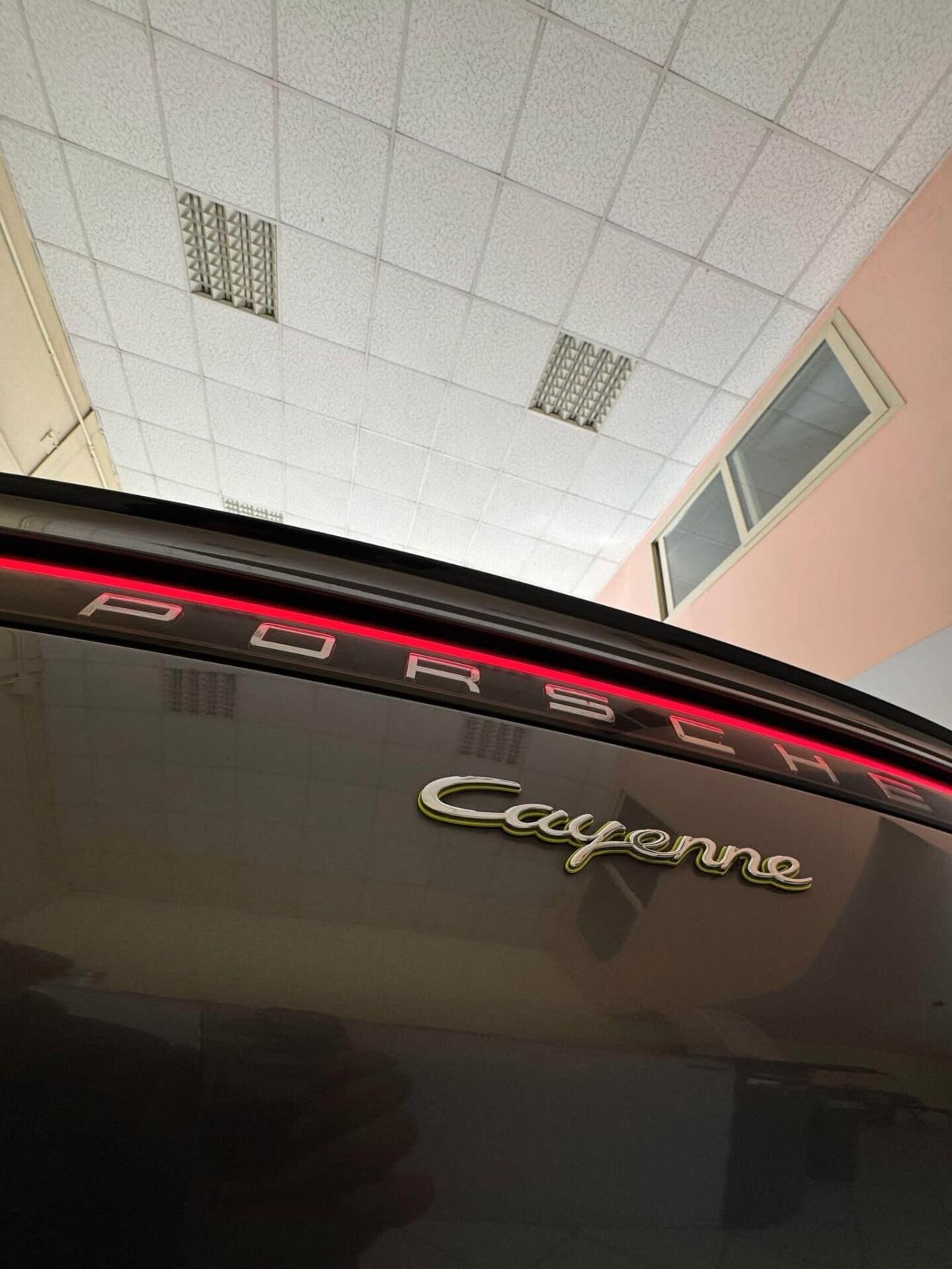 Porsche Cayenne Coupé 3.0 V6 E-Hybrid