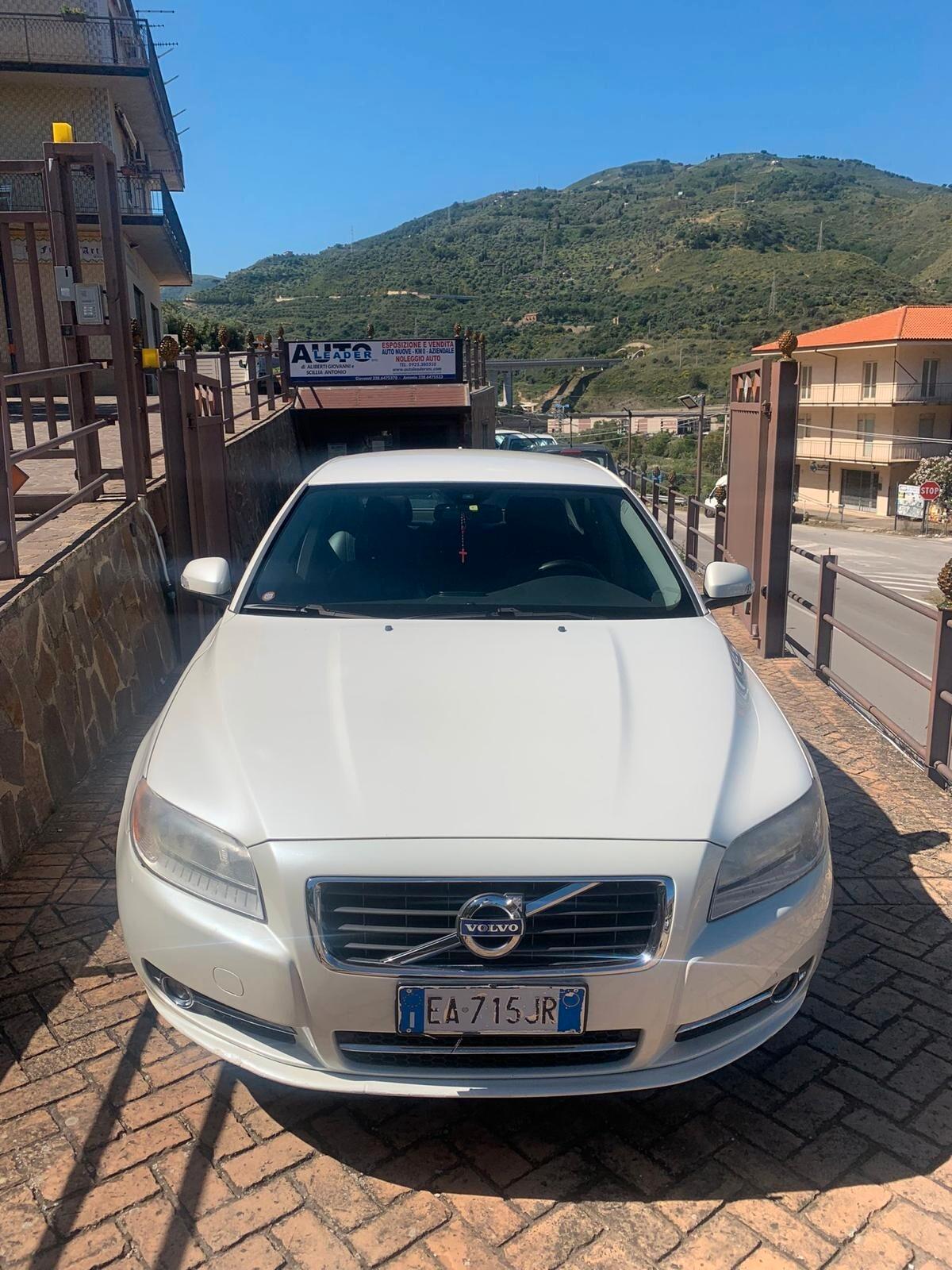 Volvo S80 2.4 D5 205 CV Geartronic Momentum