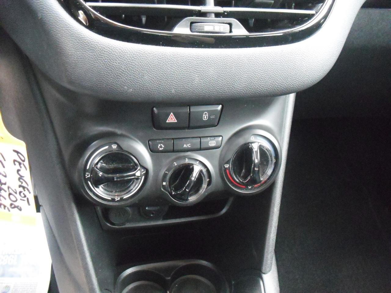 Peugeot 208 PureTech 82 5 porte Active, OTTIME CONDIZIONI, OK NEOPATENTATI!