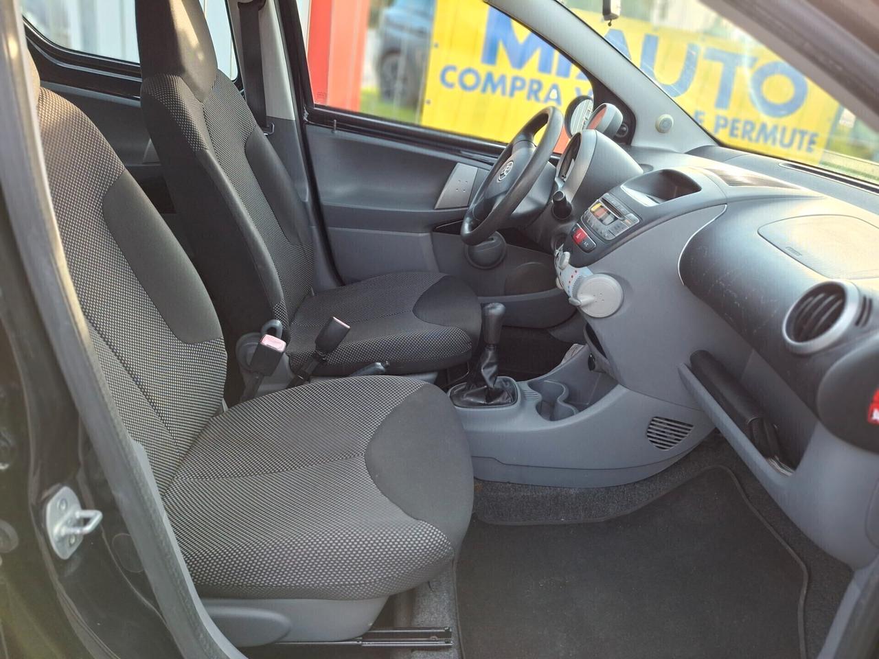 Toyota Aygo 1.0 12V VVT-i 5 porte