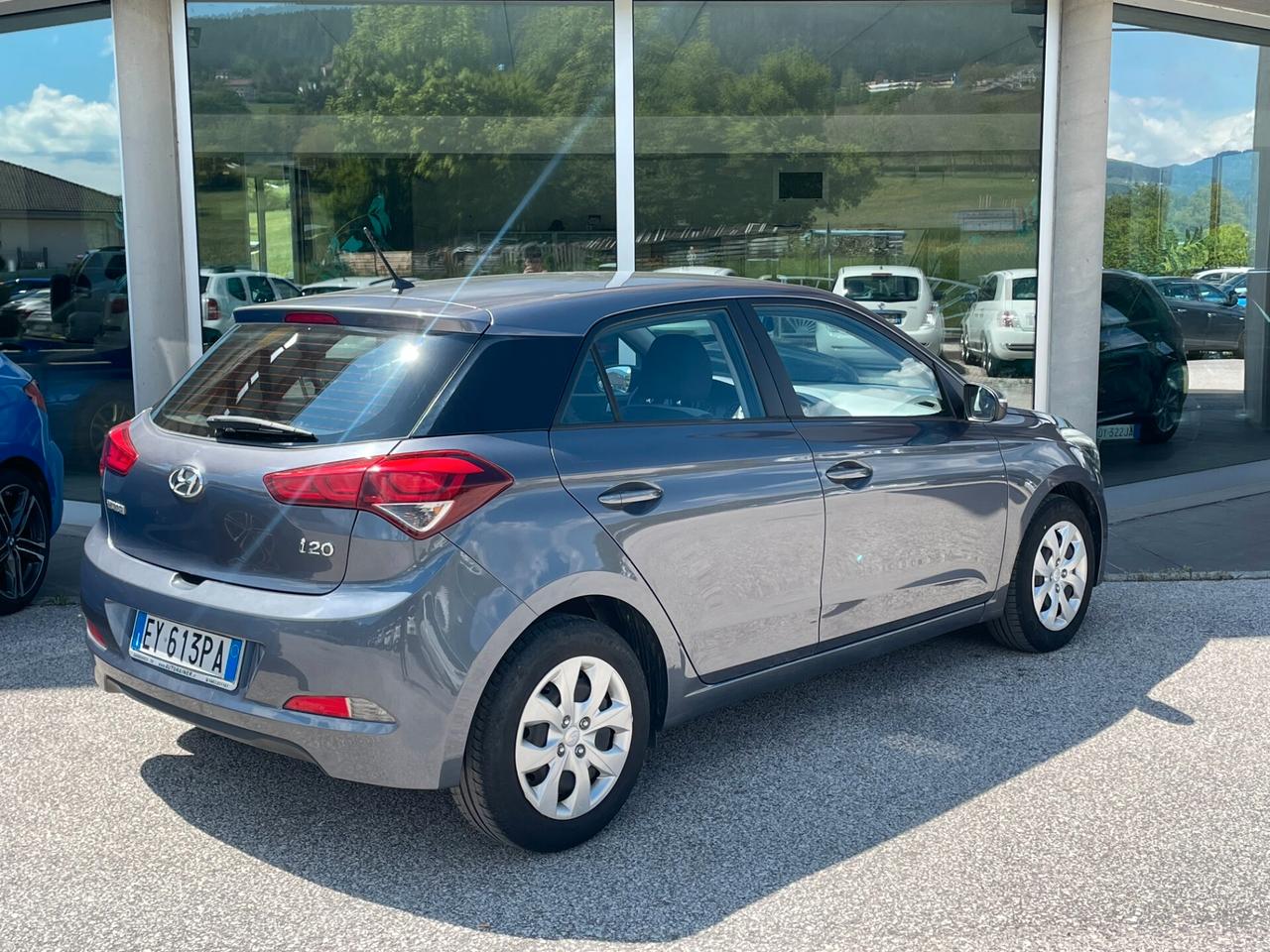 Hyundai i20 1.2 84 CV 5 porte Comfort "KM 64.000"