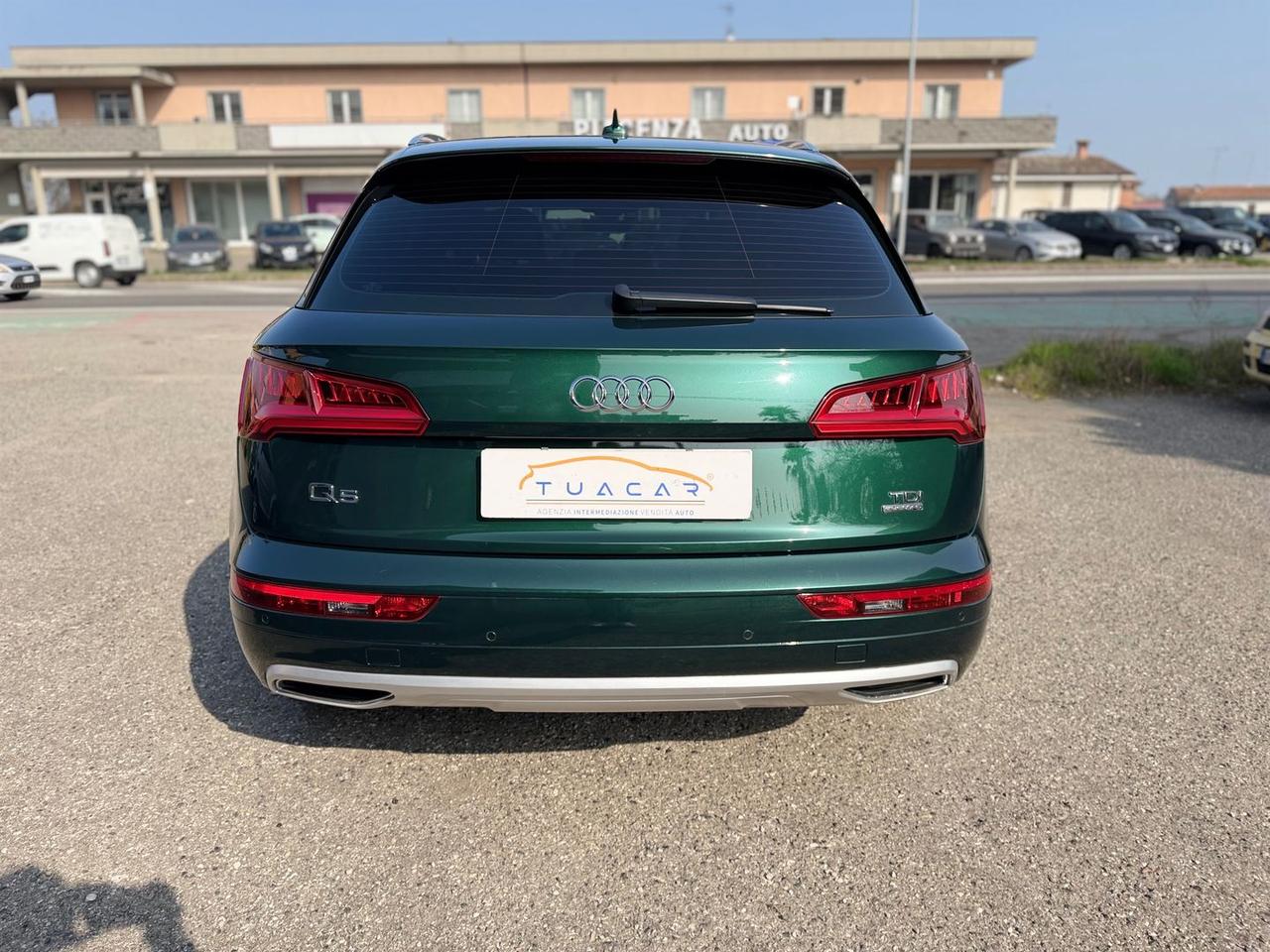 Audi Q5 Business Sport 2.0 40 TDI #9784