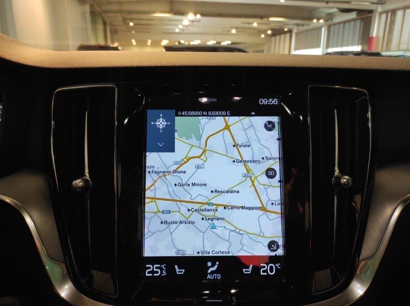 VOLVO V60 (2018-->) - V60 B4 (d) Geartronic Momentum Business