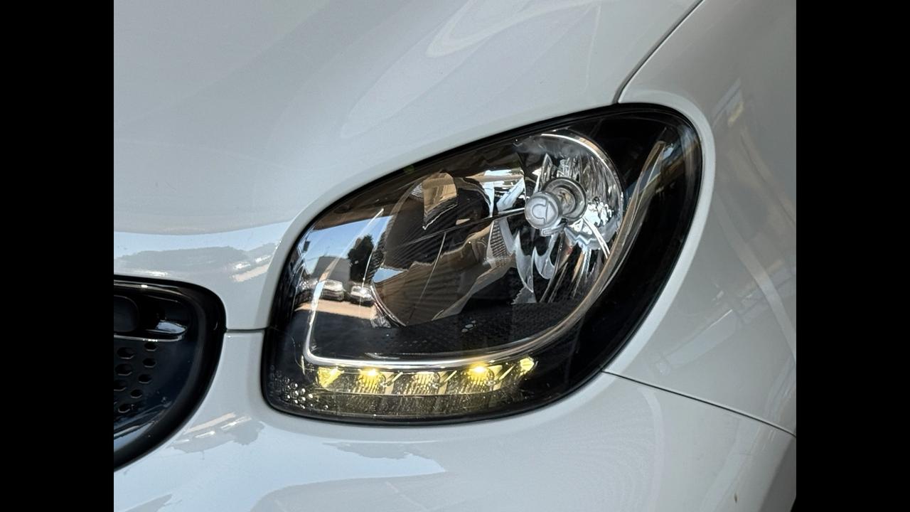 SMART Forfour II 2015 - Forfour 1.0 Passion 71cv twinamic