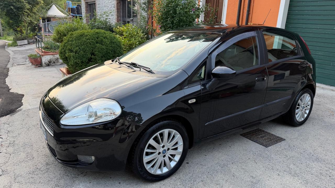 Fiat Grande Punto 1.4 Starjet 16V 5 porte Emotion