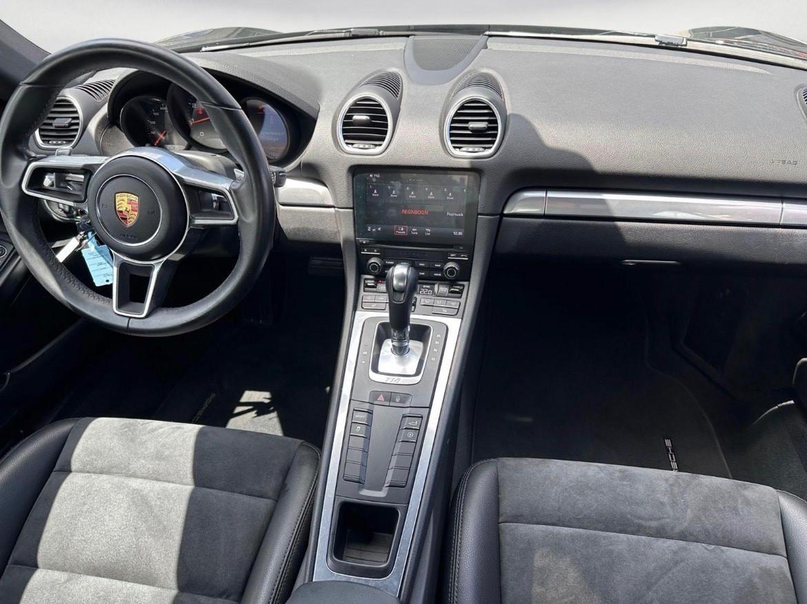 Porsche 718 Cayman 2.0