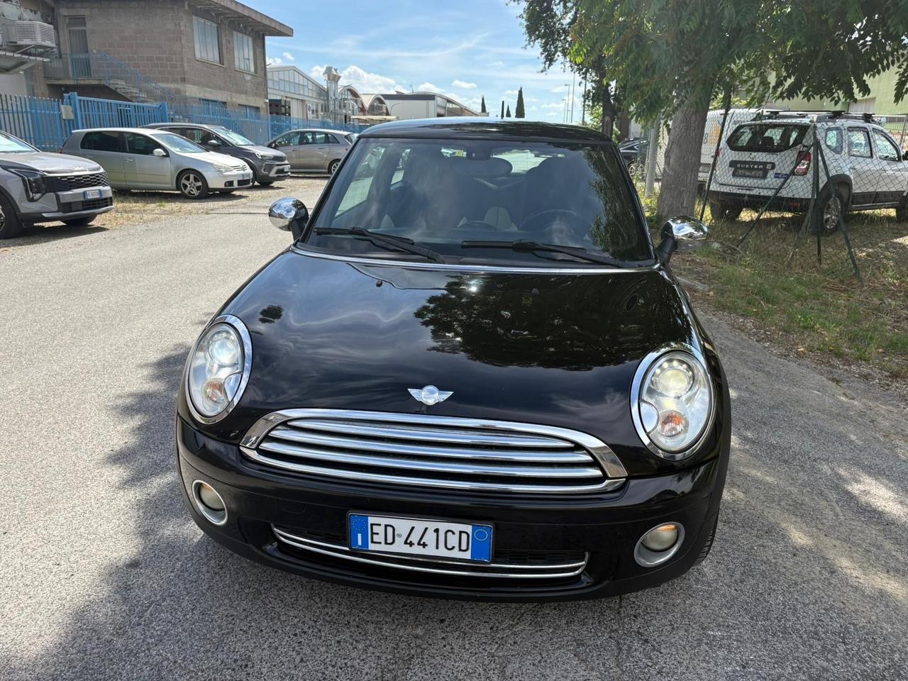Mini 1.6 benzina 16V One (72kW) 2010 135.000 KM