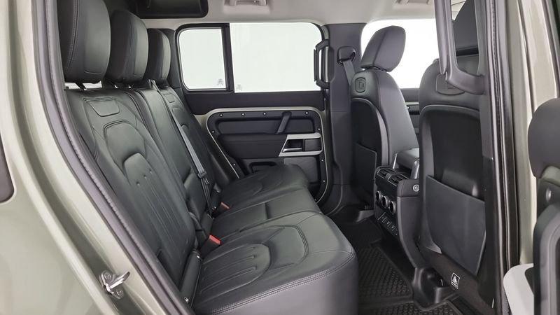 Land Rover Defender 110 3.0D I6 200 CV AWD Auto SE Autocarro N1