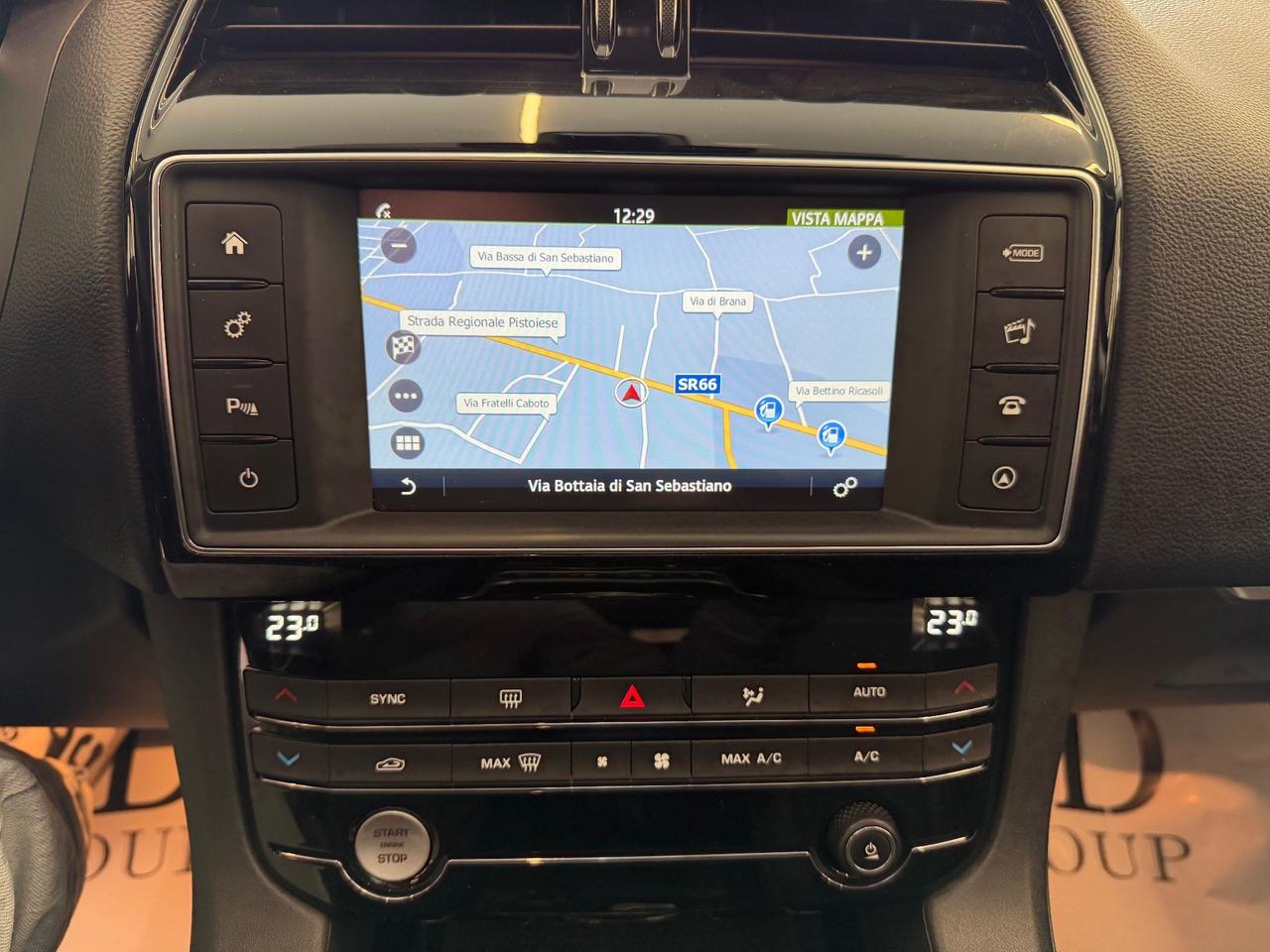 Jaguar F-Pace 2.0d I4 R-Sport awd 240cv automatica iva Esposta