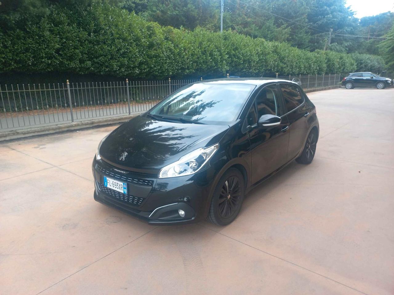 Peugeot 208 BlueHDi 75 5 porte Touch