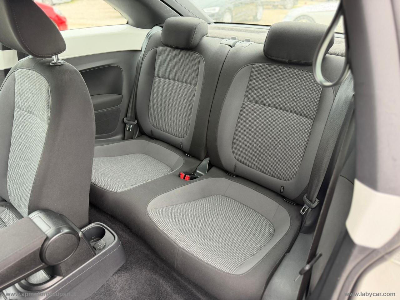 VOLKSWAGEN Maggiolino 1.6 TDI Design