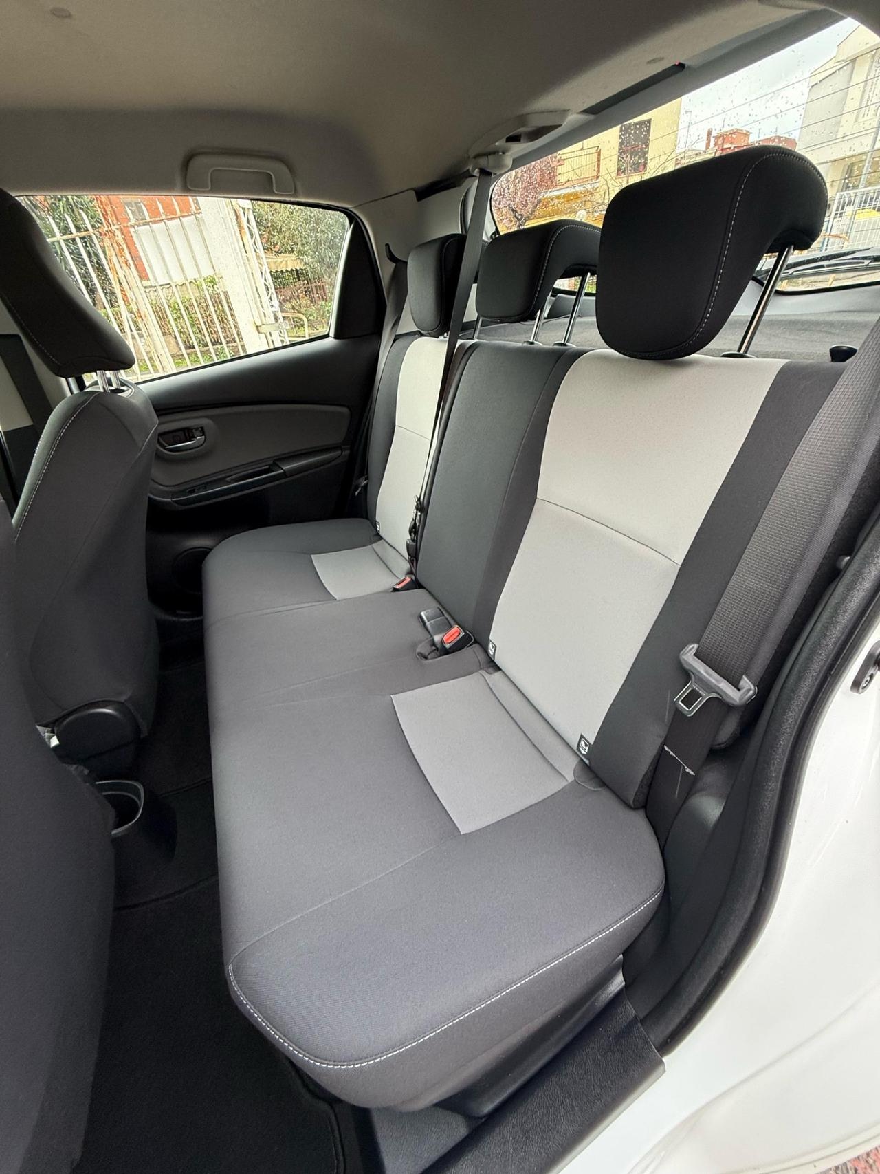 Toyota Yaris Hybrid *UNICO PROPRIETARIO