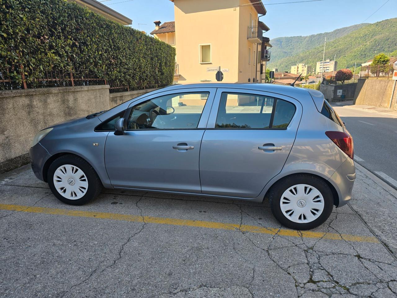 Opel Corsa 1.2 80CV 5 porte GPL-TECH Club