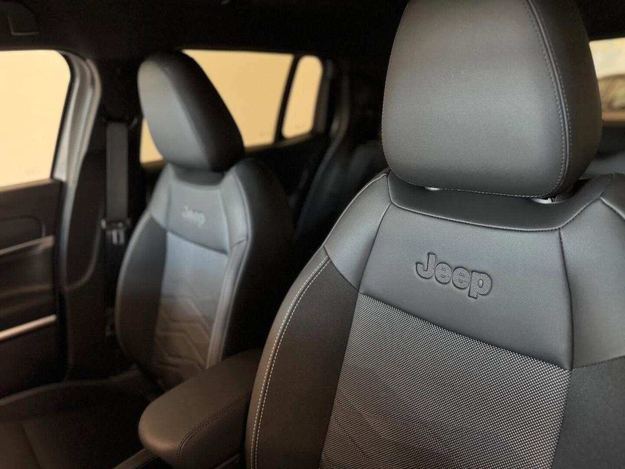 Jeep Avenger 1.2 Turbo 110 CV MHEV Summit