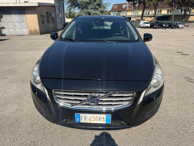 VOLVO V60 D2 1.6 Summum senza nessun lavoro da fare