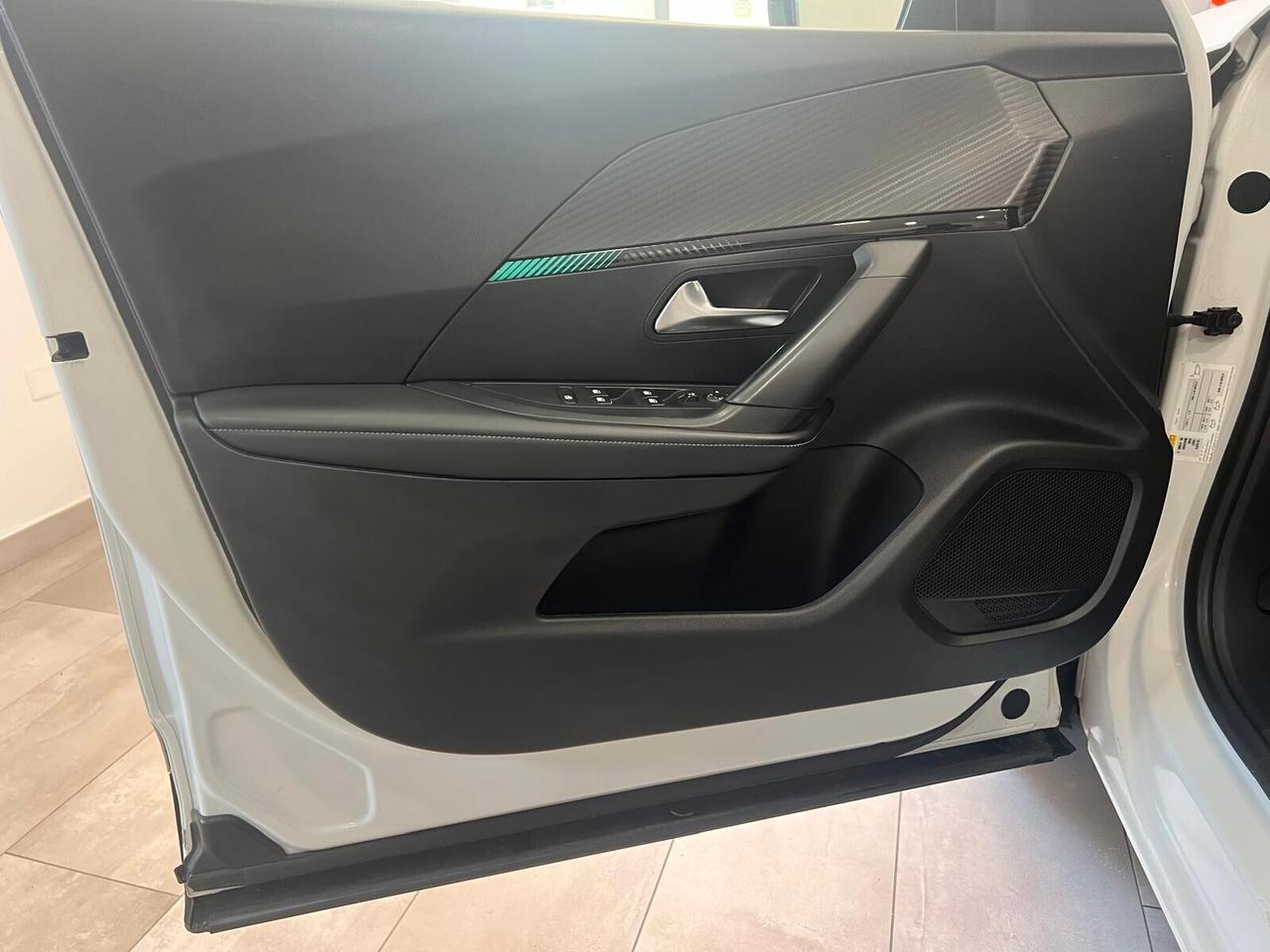 Peugeot 2008 BlueHDi 130 S&S EAT8 GT Pack. IVA ESPOSTA