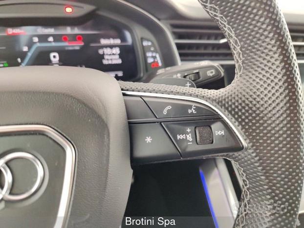 Audi Q8 SQ8 TDI quattro tiptronic sport attitude