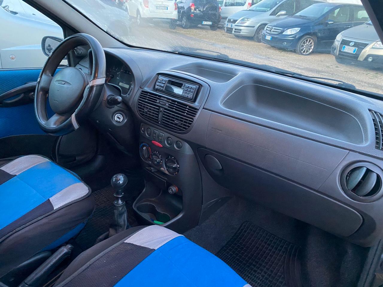 Fiat Punto 1.2i 16V cat 5 porte ELX