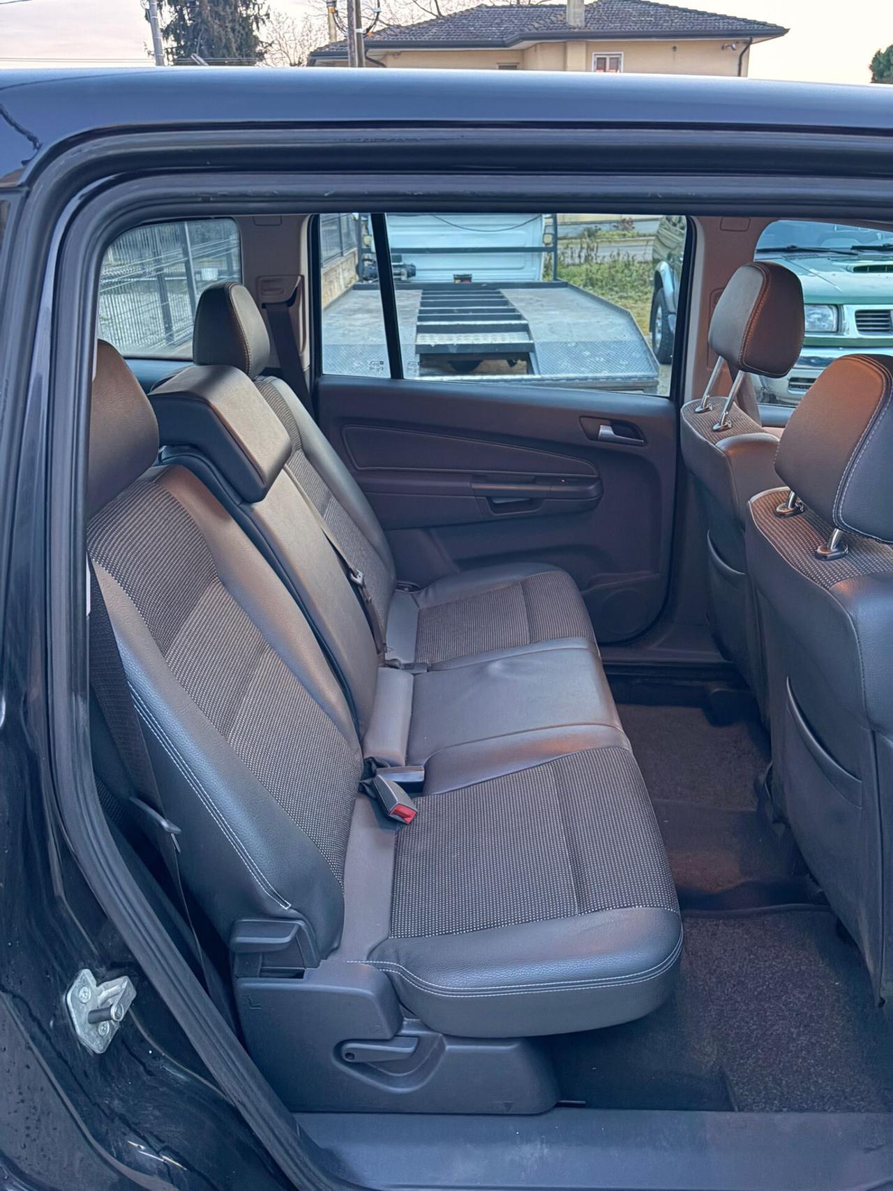 Opel Zafira 1.6 16V ecoM 94CV Cosmo