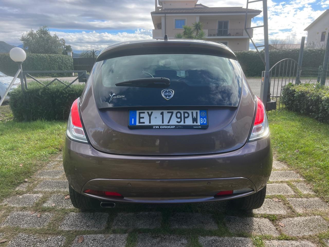 Lancia Ypsilon 1.2 69CV GPL Platinum-2015"UNIPRO"