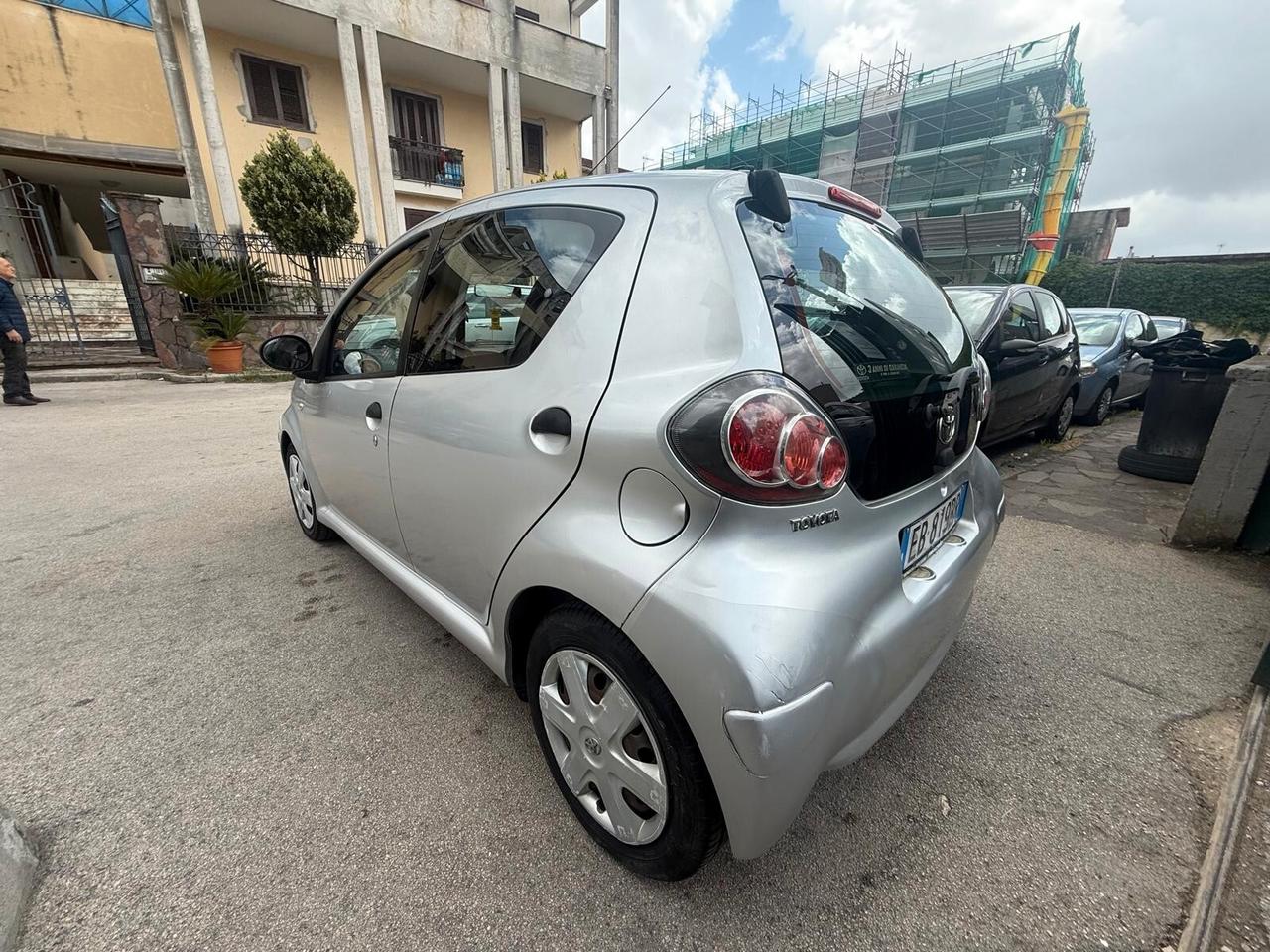 Toyota Aygo 1.0 12V VVT-i 5 porte Sol GPL