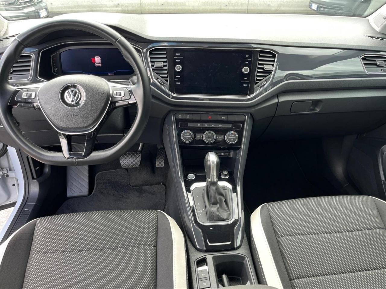 Volkswagen T-Roc 1.5 tsi advanced dsg