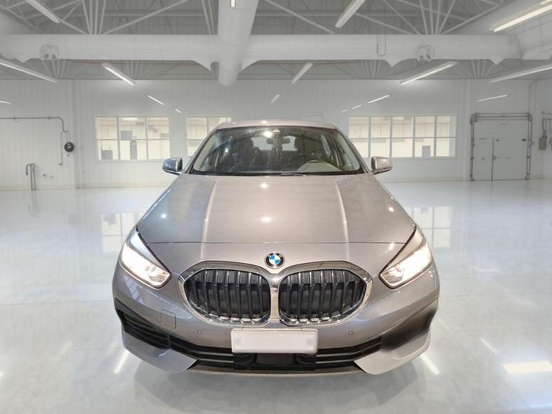 BMW 116 BUSINESS ADVANTAGE AUTOM. 5 PORTE BERLINA