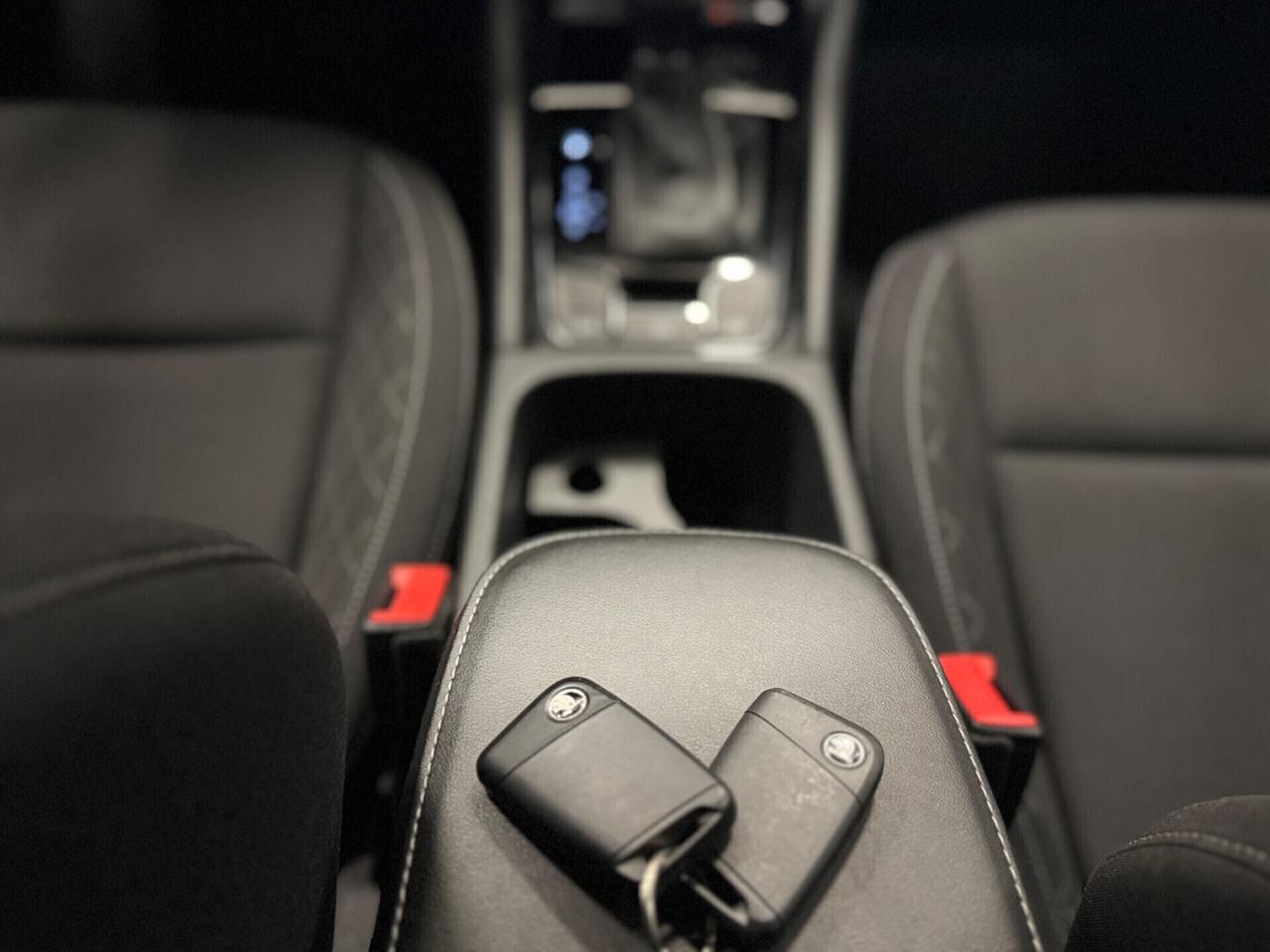 Skoda Karoq 2.0 TDI SCR 4x4 DSG SportLine-CONDIZIONI ECCELLENTI