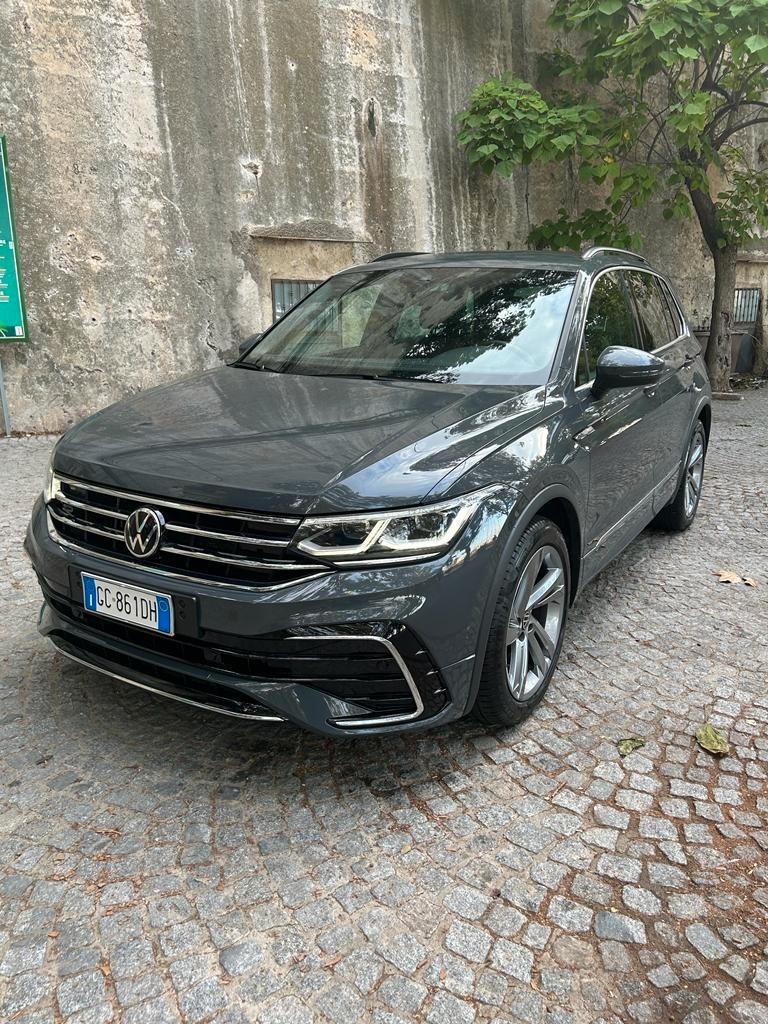 Volkswagen Tiguan 2.0 TDI 150 CV SCR DSG 4MOTION R-Line