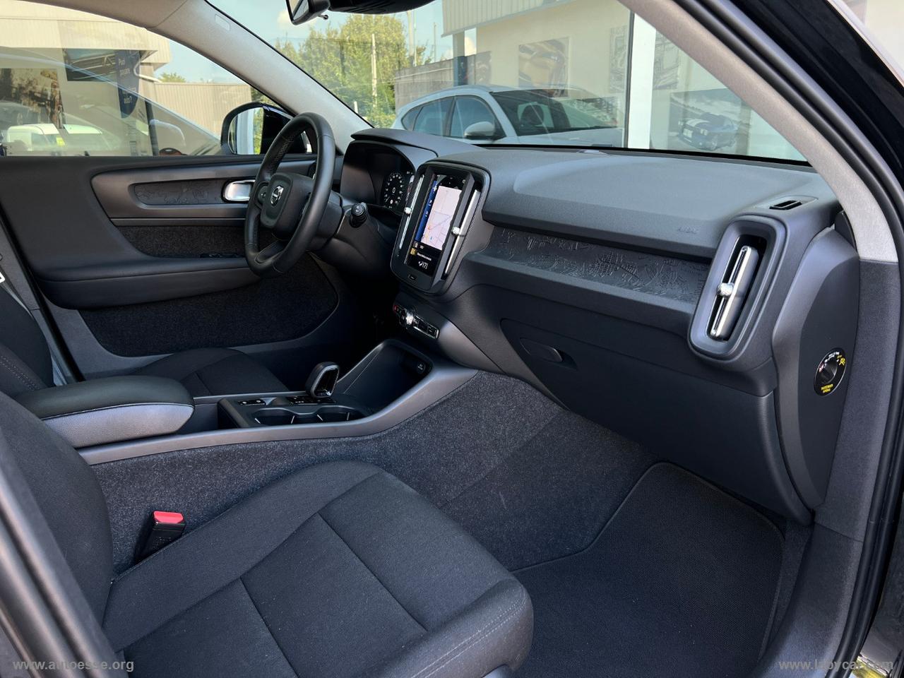 VOLVO XC40 T2 automatico Essential