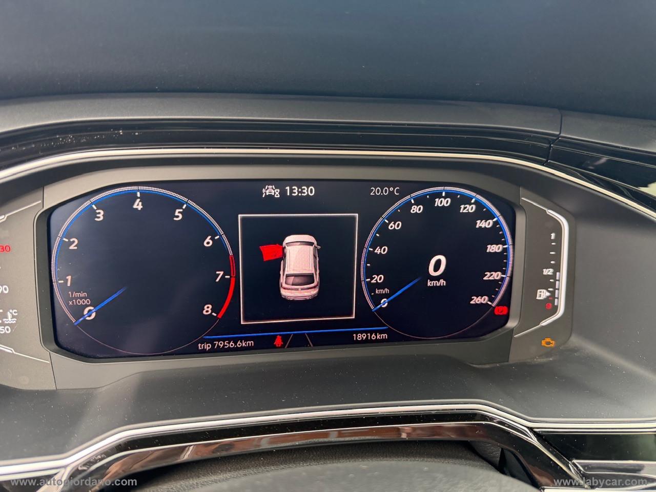 VOLKSWAGEN Taigo 1.0 TSI 110 CV R-Line