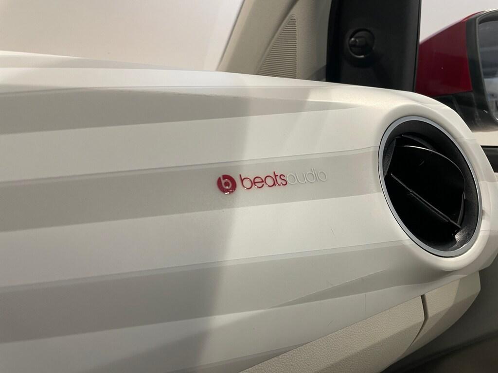 Volkswagen up! 1.0 75CV Move up! BEATS PACK