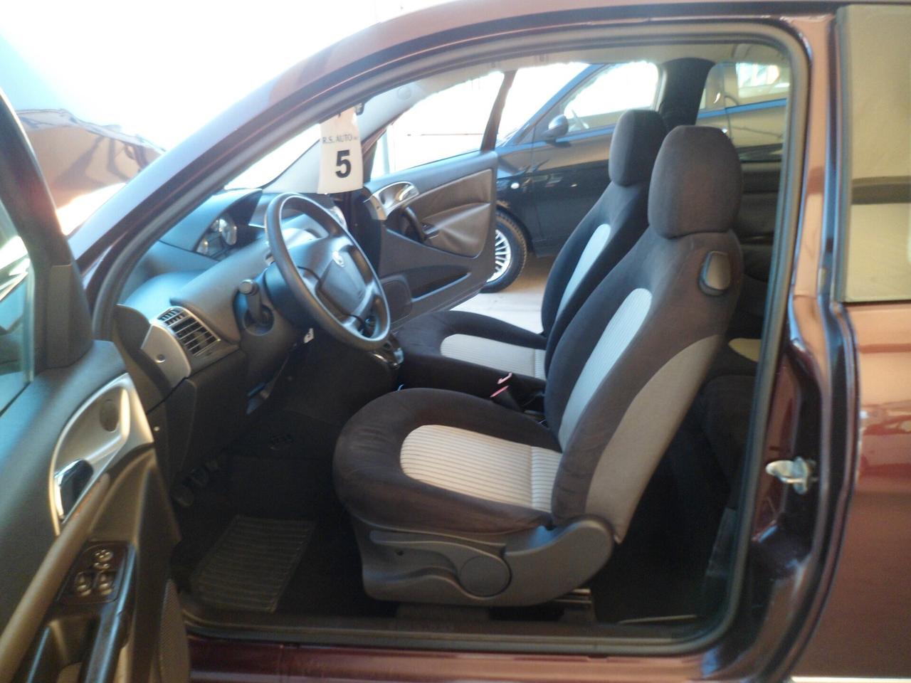 Lancia Ypsilon 1.2b solo km131000 full 08