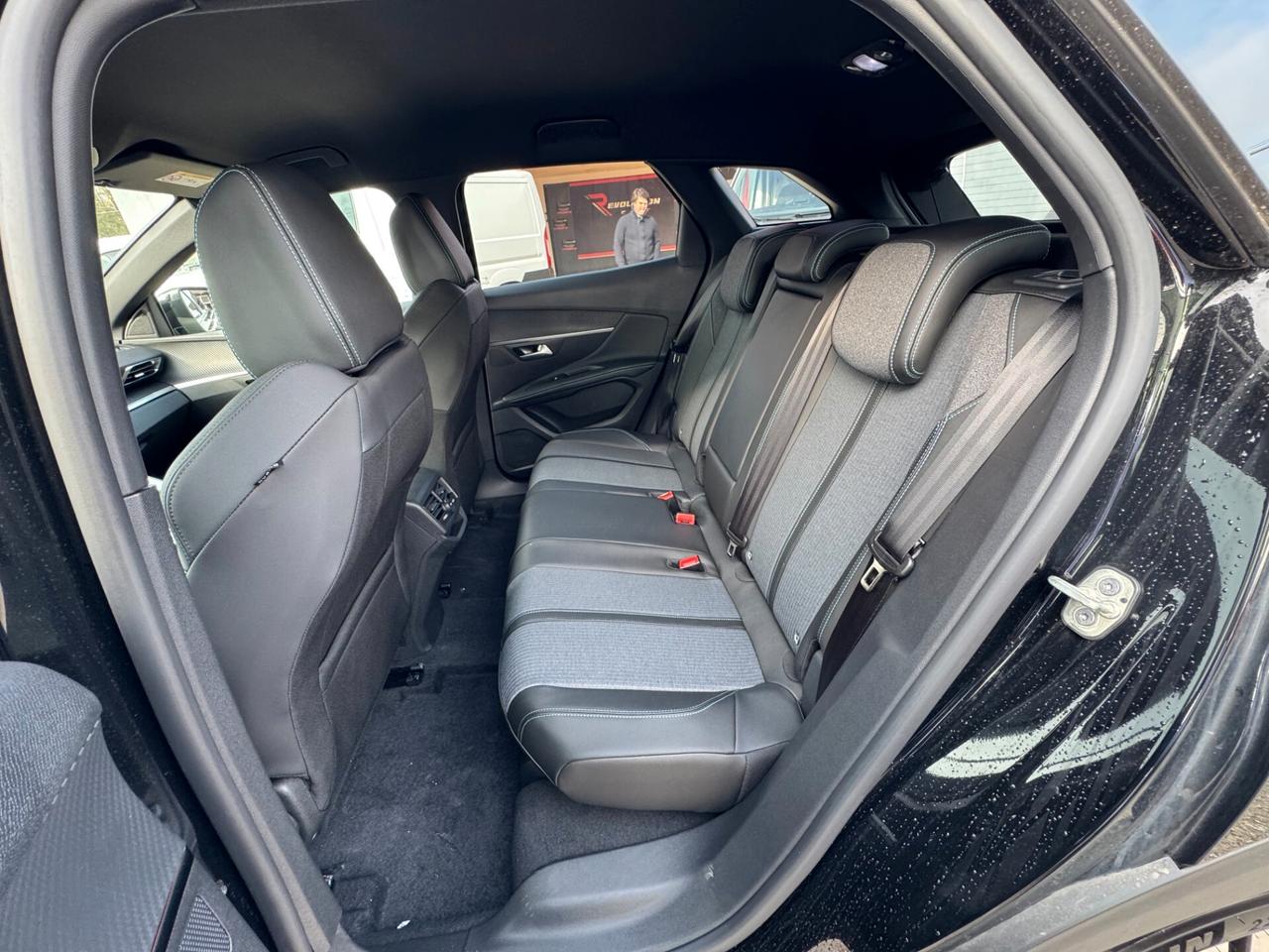 Peugeot 3008 ALLURE AUTOMATICA DIESEL - KM ZERO