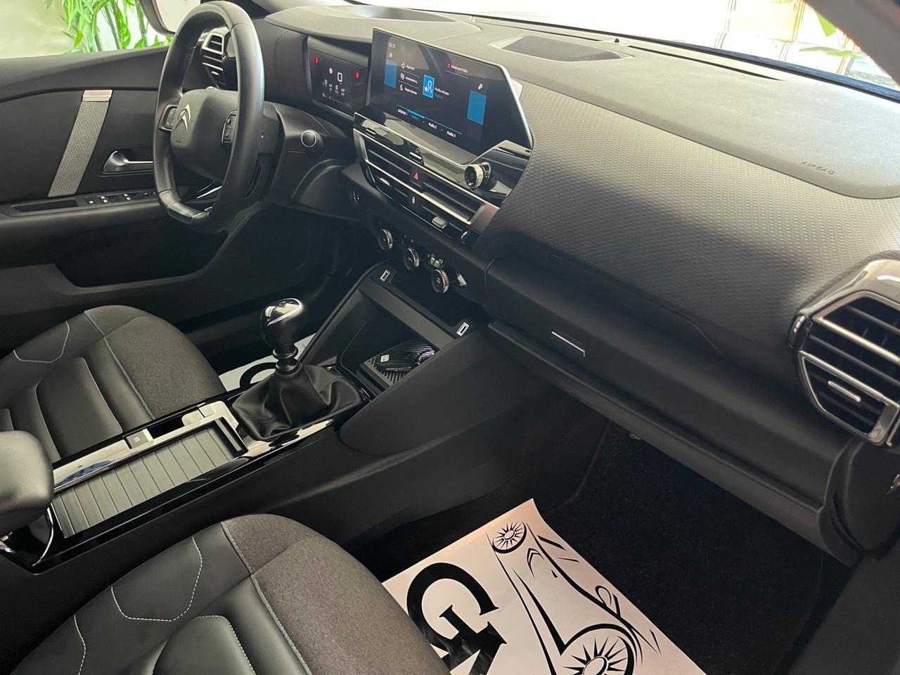 Citroen C4 PureTech 130 S&S EAT8 Shine