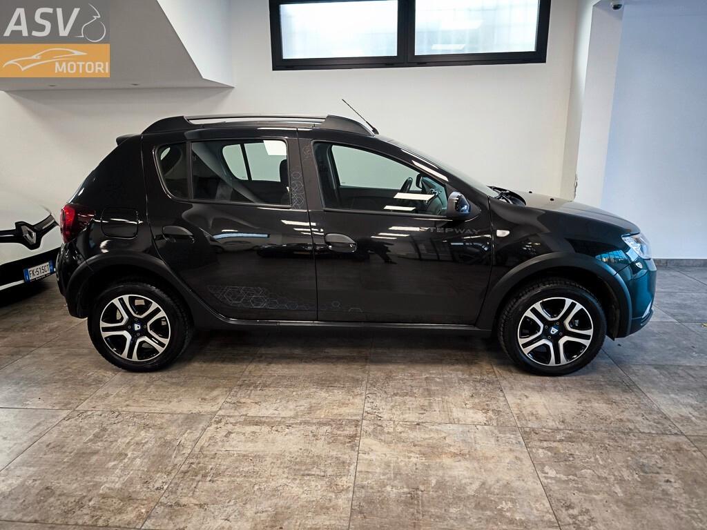 Dacia Sandero Stepway 1.0 TCe 100CV ECO-G 15th Anniversary