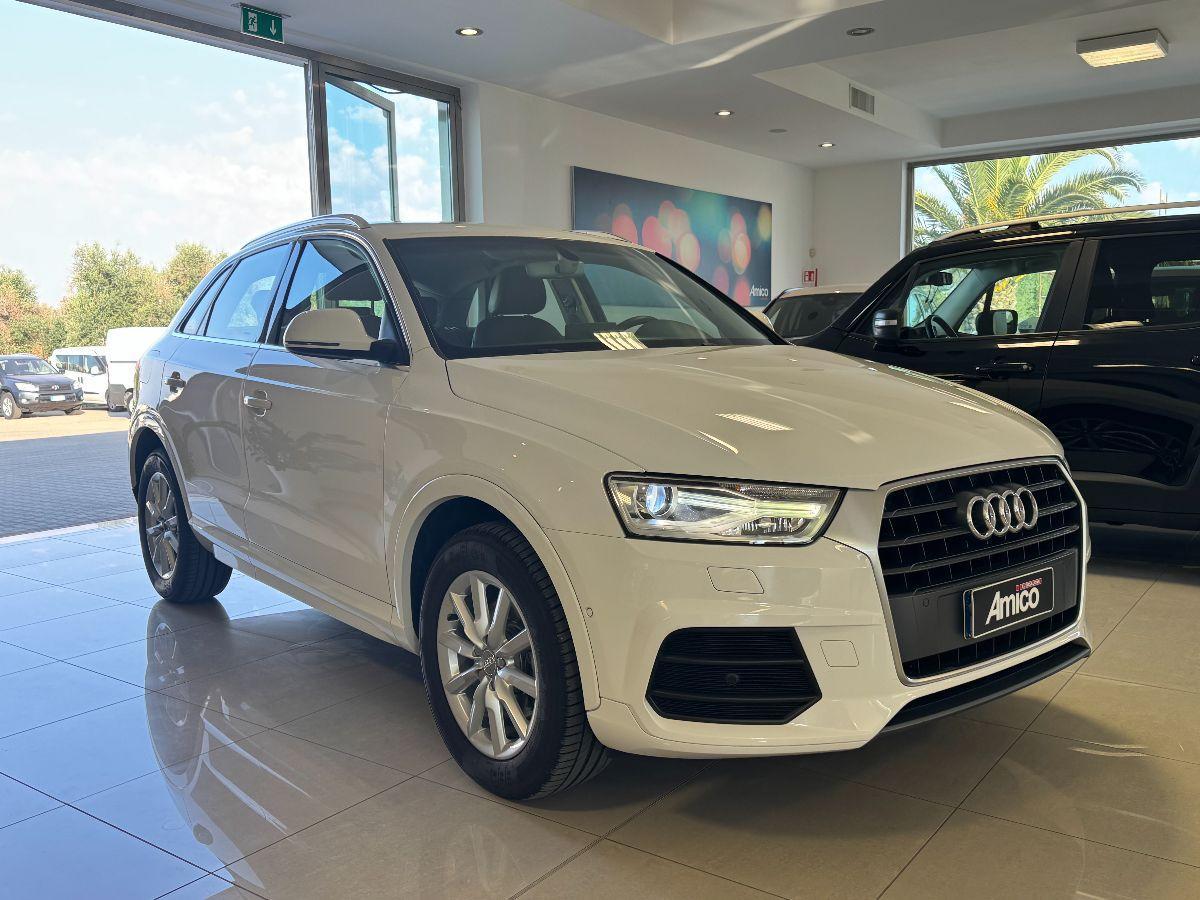 AUDI Q3 2.0 TDI 120 CV Sport 120.000 Km