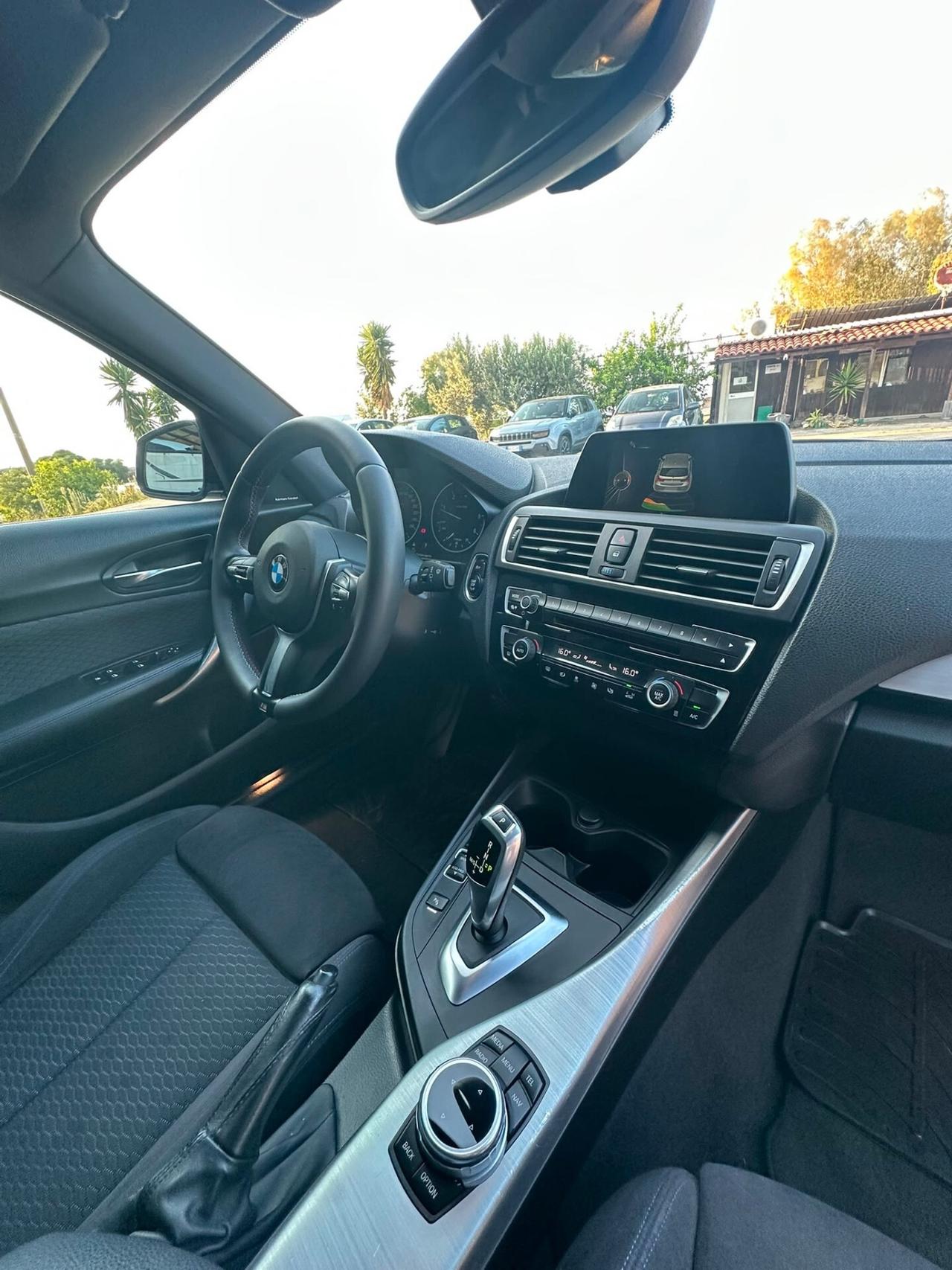 Bmw 118 118d 5p. Msport