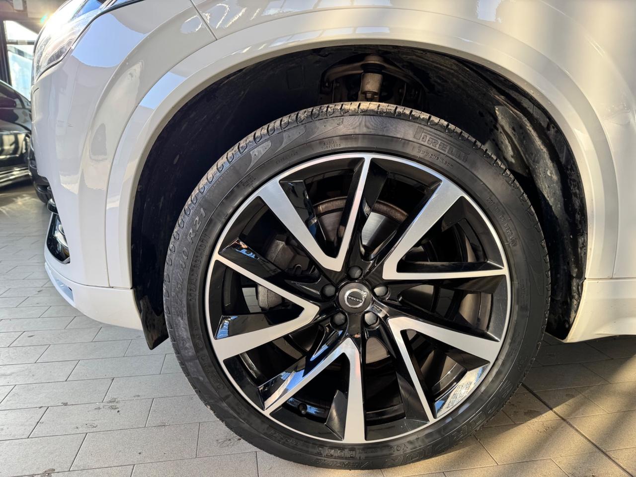 Volvo XC 90 XC90 B5 (d) AWD Geartronic 7 posti Momentum