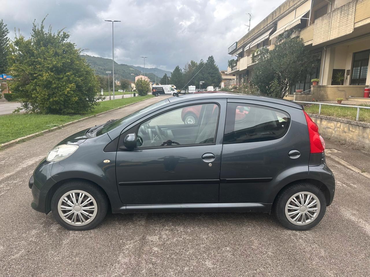 Peugeot 107 1.0 68CV 5p. Plaisir ok neo patentati