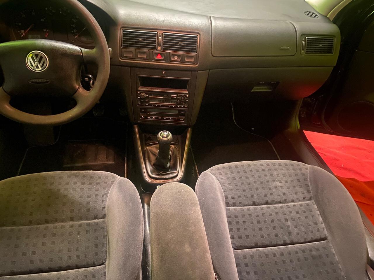 Volkswagen Golf 1.9 TDI/110 CV cat 5p. Comfortline
