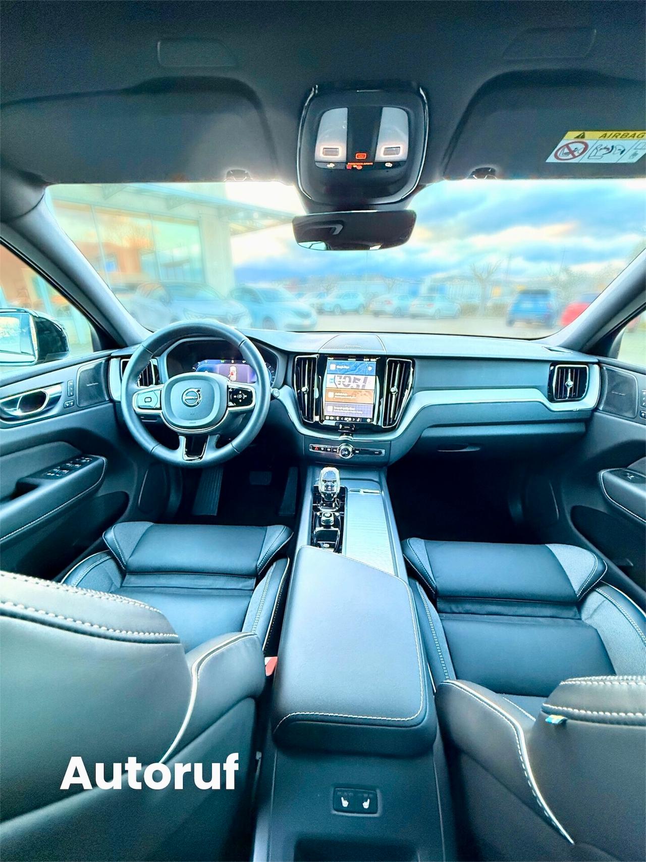 Volvo XC60 B5 Plus Dark 250cv AWD Garanzia Estesa