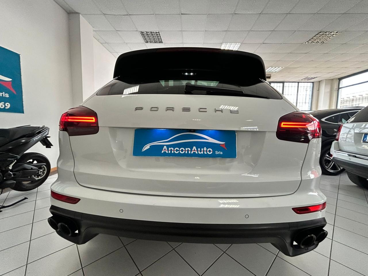 Porsche Cayenne 3.0 DIESEL PLATINUM EDITION 262CV 2017