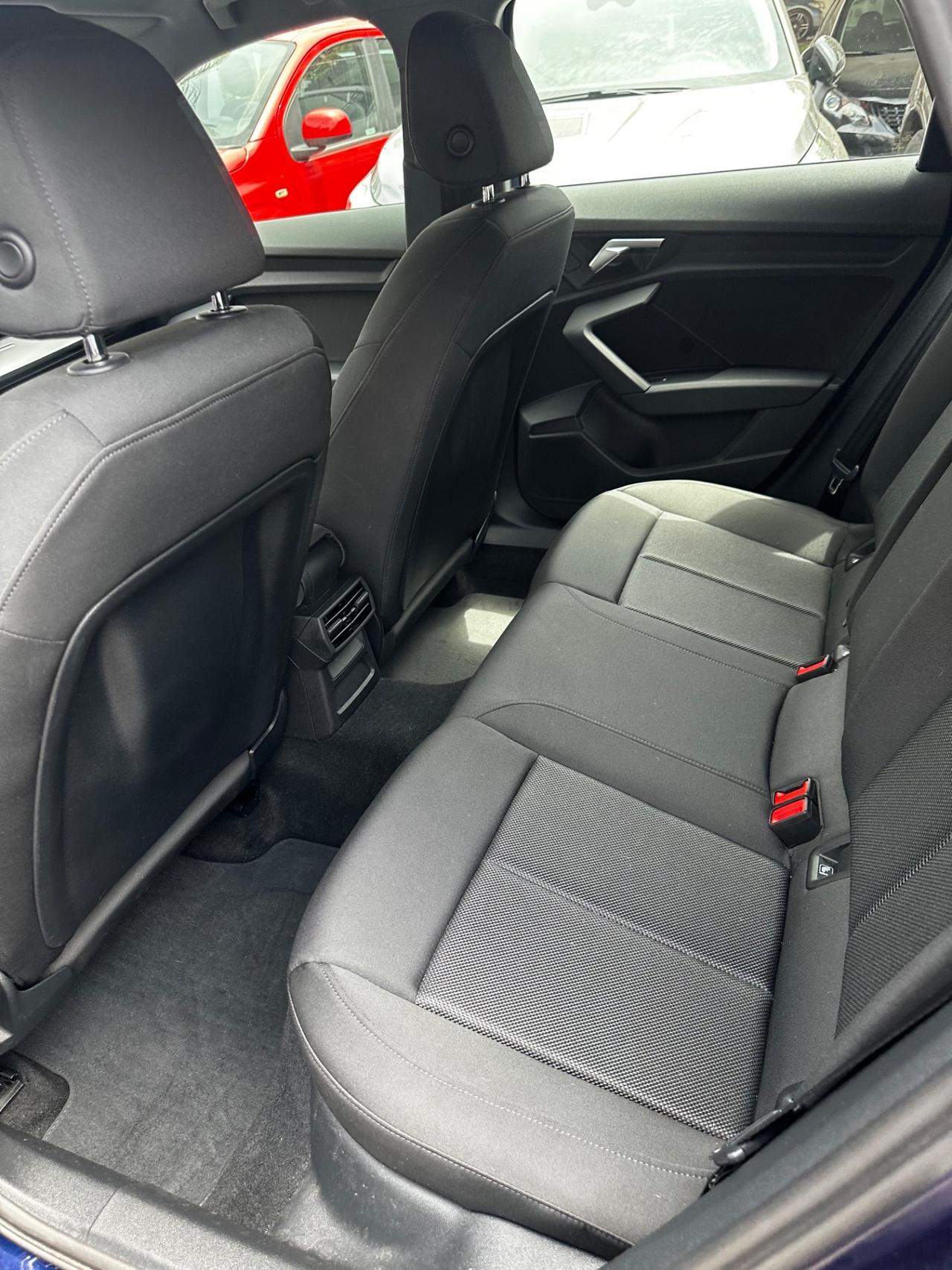 Audi A3 SPB 30 TDI Business Advanced