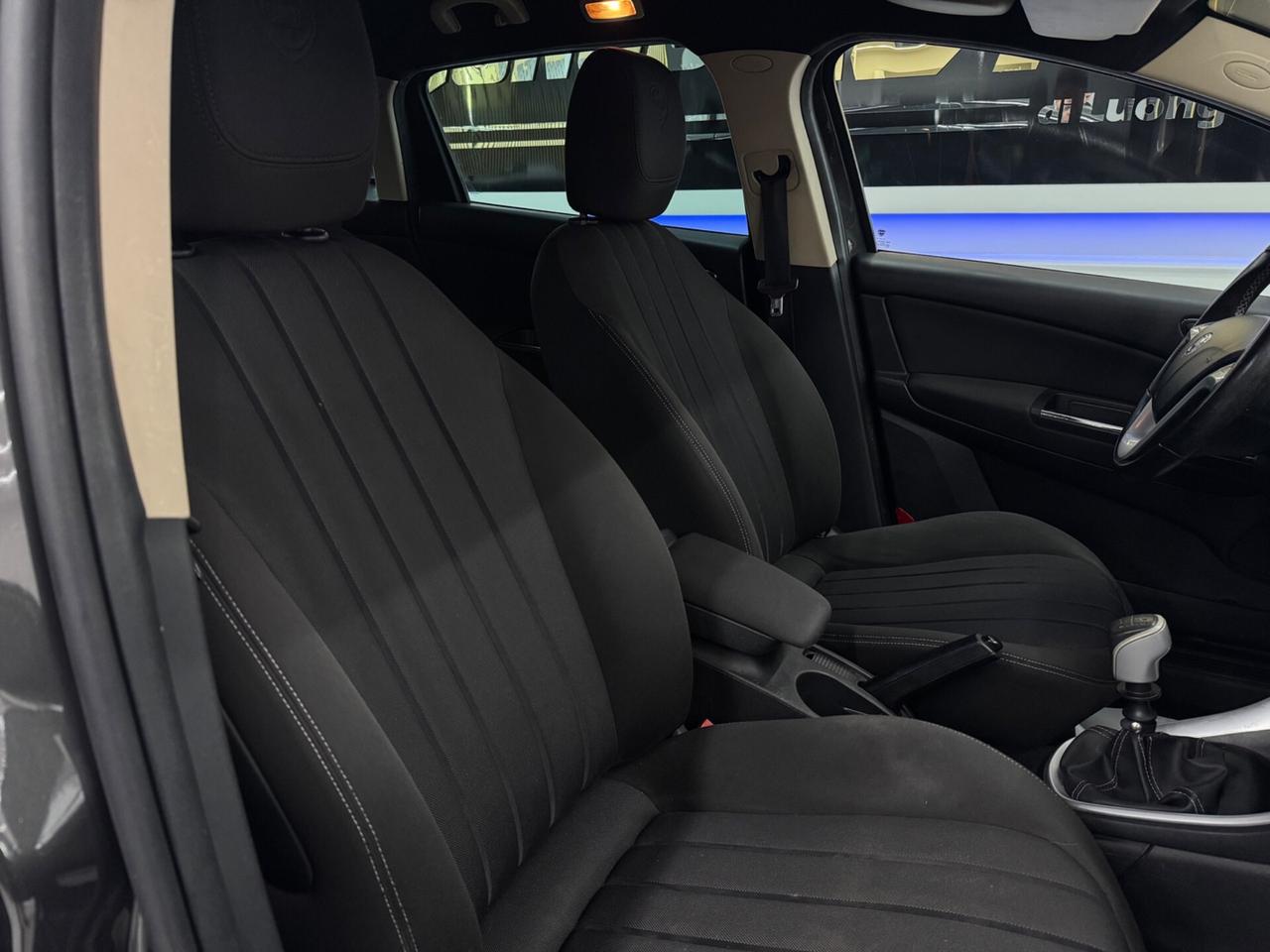 Lancia Delta 1.6 MJT 105CV Gold