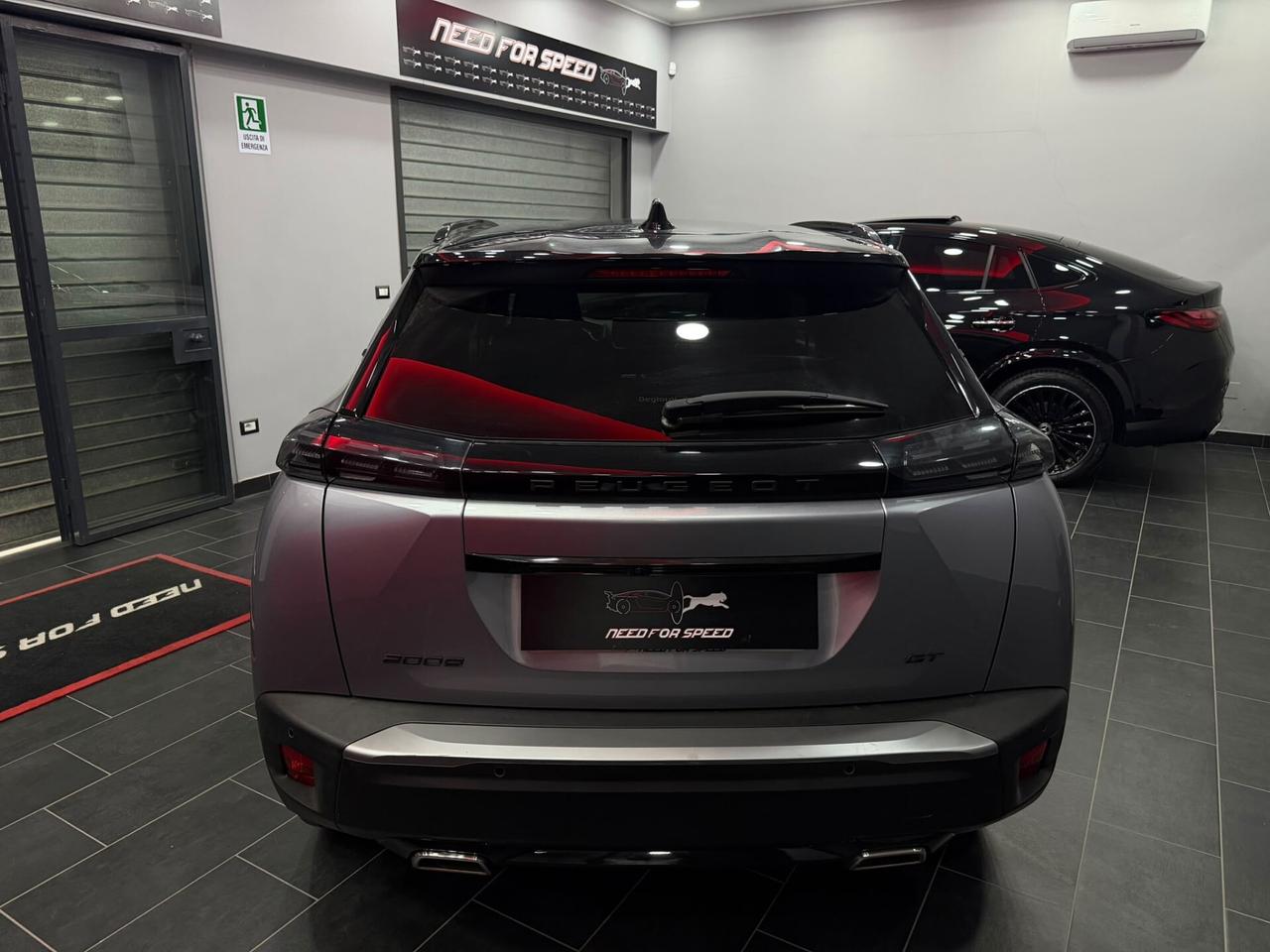 Peugeot 2008 Hybrid 136 e-DCS6 GT