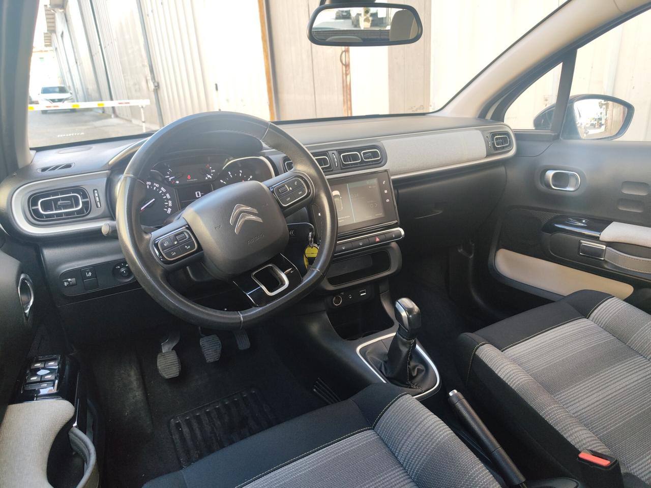 Citroen C3 PureTech 82 SCHINE solo 100 mkm