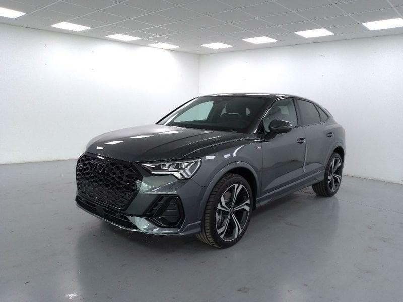 Audi Q3 Sportback 40 2.0 tdi Identity Black quattro 193cv s-tronic